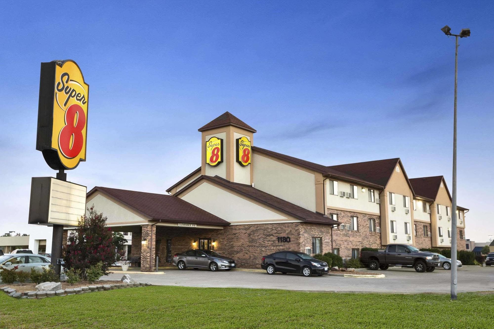 Super 8 By Wyndham Carbondale Motel Eksteriør bilde